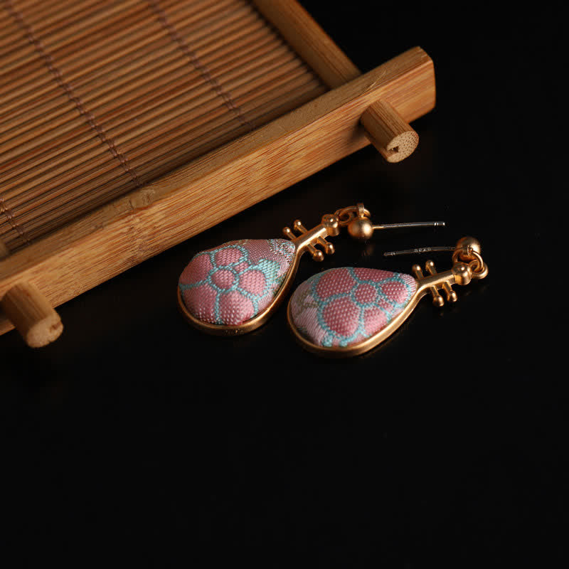 Ohrringe Song-Brocade Pipa – Harmonie rosa Brokat Boho Schmuck spirituell Ohrhänger