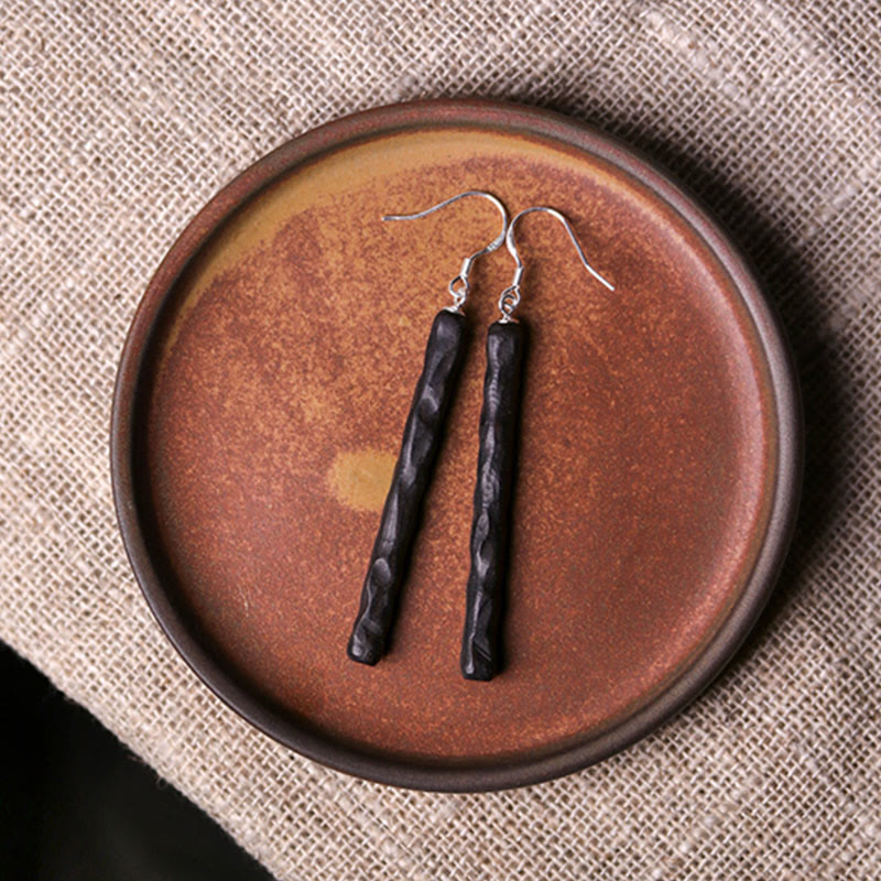 Ebenholz Ohrringe Silber auf Keramikteller Boho Schmuck spirituell Ohrhänger