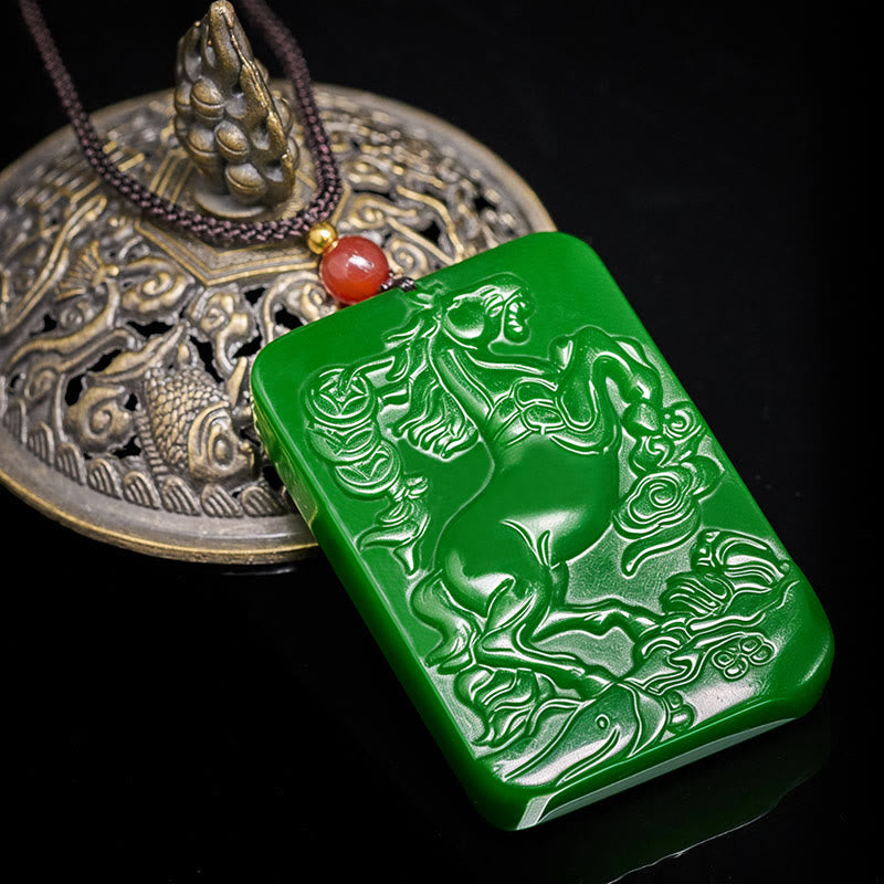 Grüne Jade Pferd Anhänger Kette Heilstein Schmuck mit Perlen