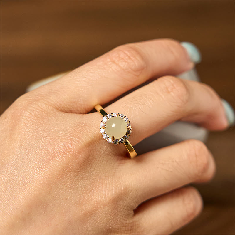 Hetian Jade Ei Ring Kupfer getragen Glück Wohlstand Fengshui