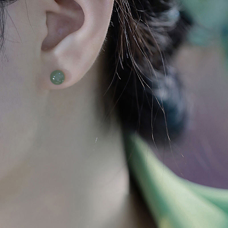 Ohrringe Jade Kugel Glück getragen grüner Edelstein Ohrstecker Boho Schmuck spirituell