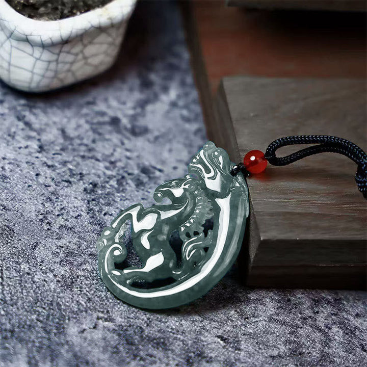 Jade Drachen Kette Glück am schwarzen Seil Anhänger Naturstein