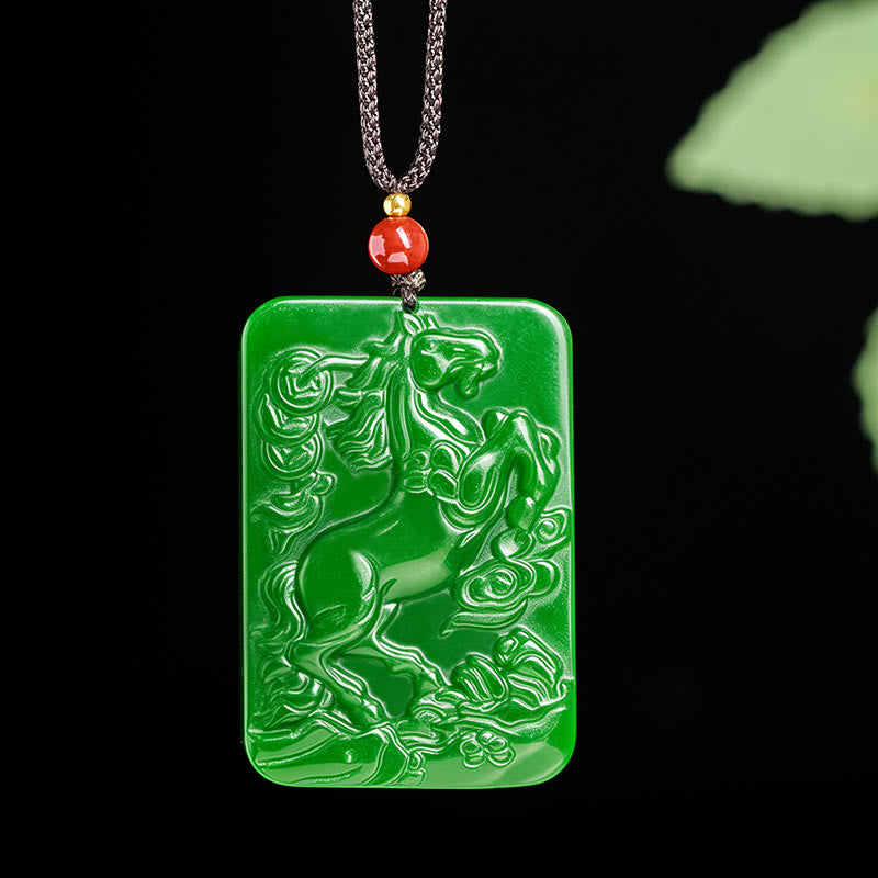 Jade Kette Pferd Heilstein Anhänger grüner Naturstein Halskette