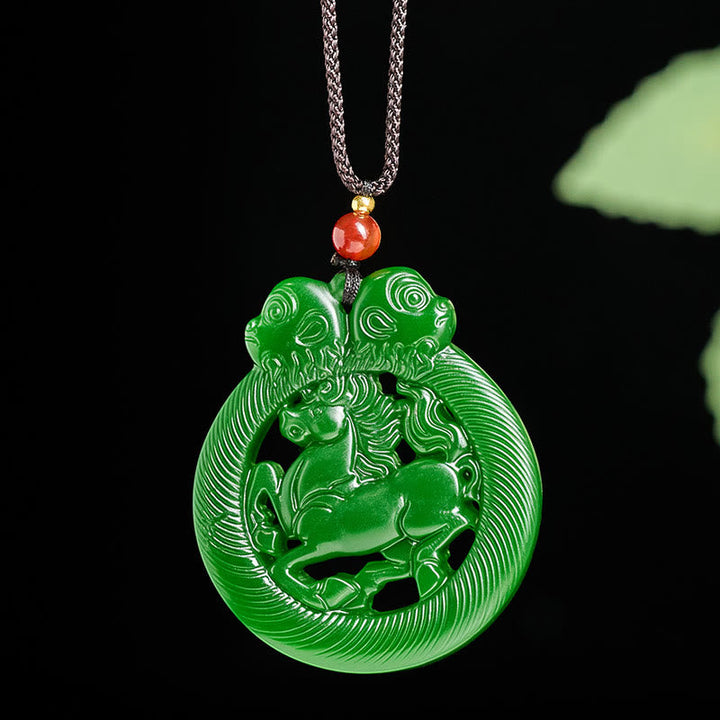 Grüne Jade Pferd Kette Hohlanhänger Naturstein Symbol Wohlstand