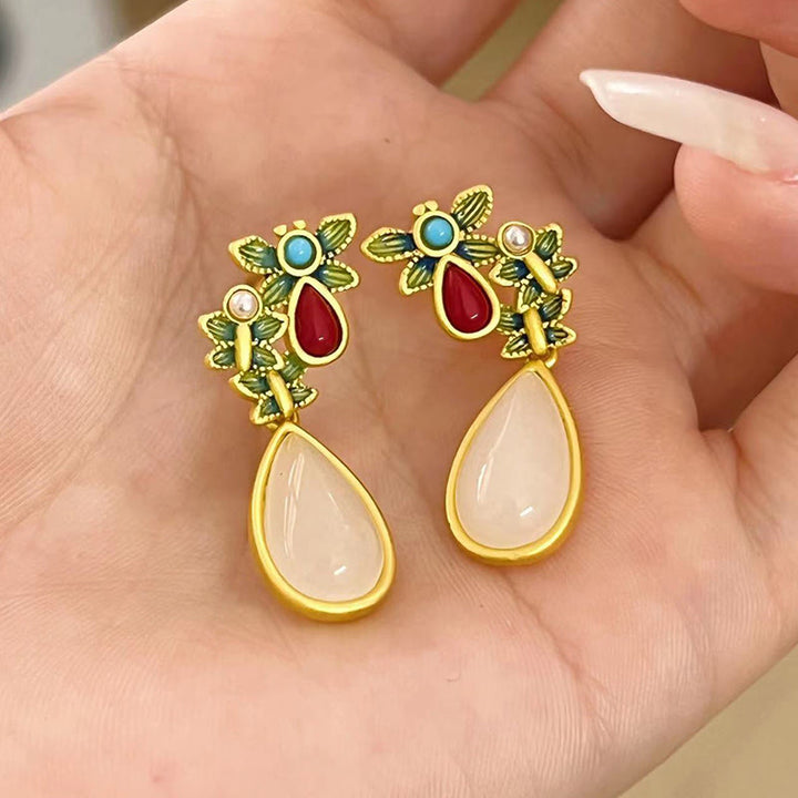Ohrringe Jade Achat Schmetterling vergoldet getragen Boho Schmuck spirituell