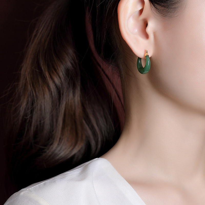 Ohrringe Hetian Jade – Glück grün Creolen getragen Boho Schmuck spirituell