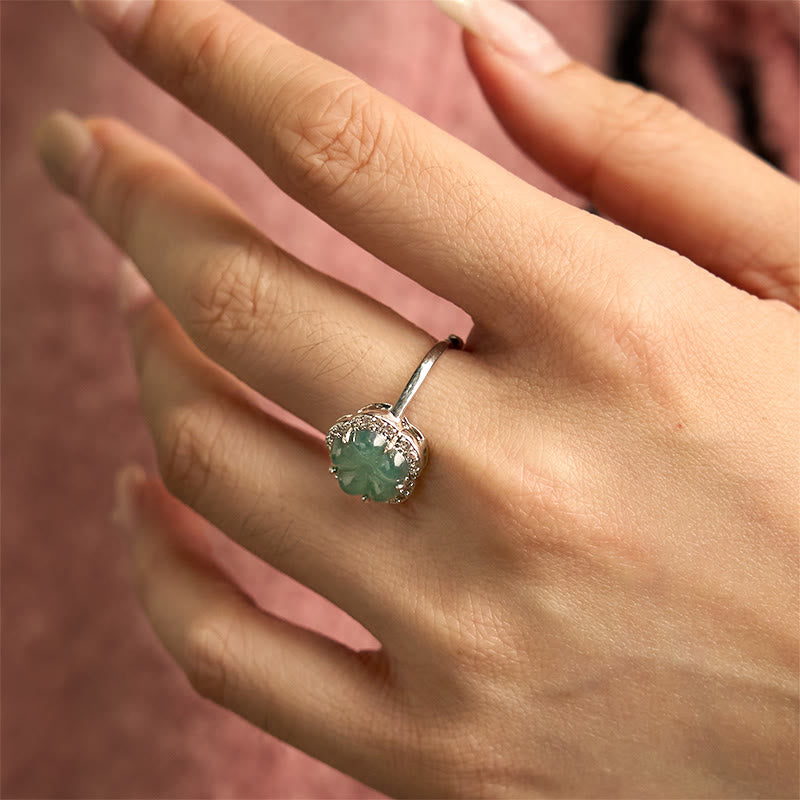 Kupfer Ring mit Jade Blume elegant getragen Fengshui Glück Schmuck