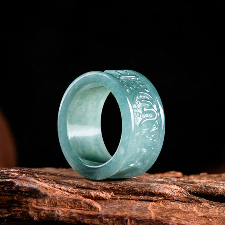 Jade Ring Om Mani Padme Hum – Wohlstand Schutz grüner Edelstein