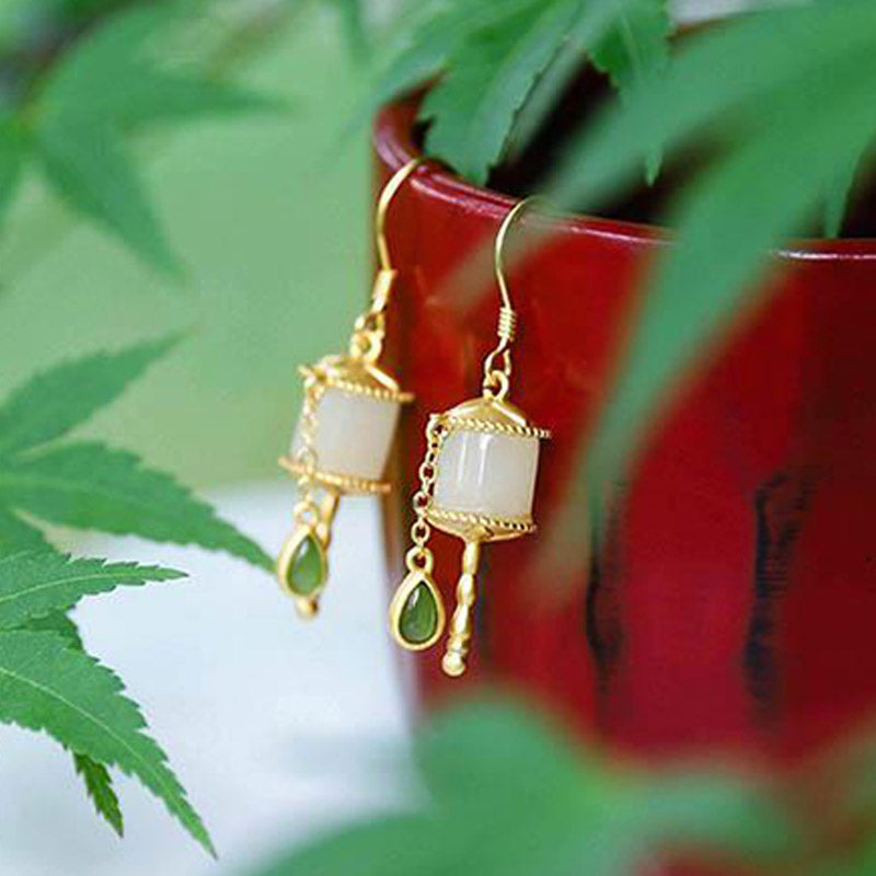 Ohrringe Jade Gebetsmühle Gold weiße Jade grüne Tropfen Boho Schmuck spirituell