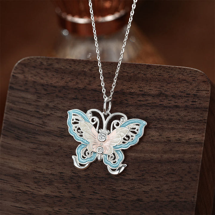 Sterlingsilber Kette mit blauem Emaille Schmetterling Anhänger elegant
