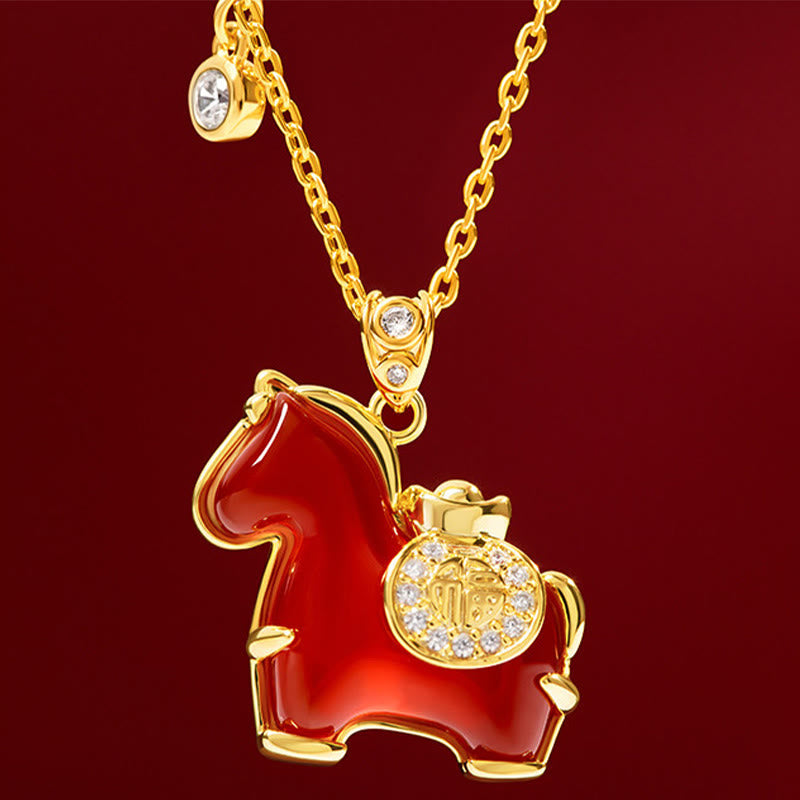 Goldene Kette mit rotem Achat Pferd Anhänger Fu-Zeichen