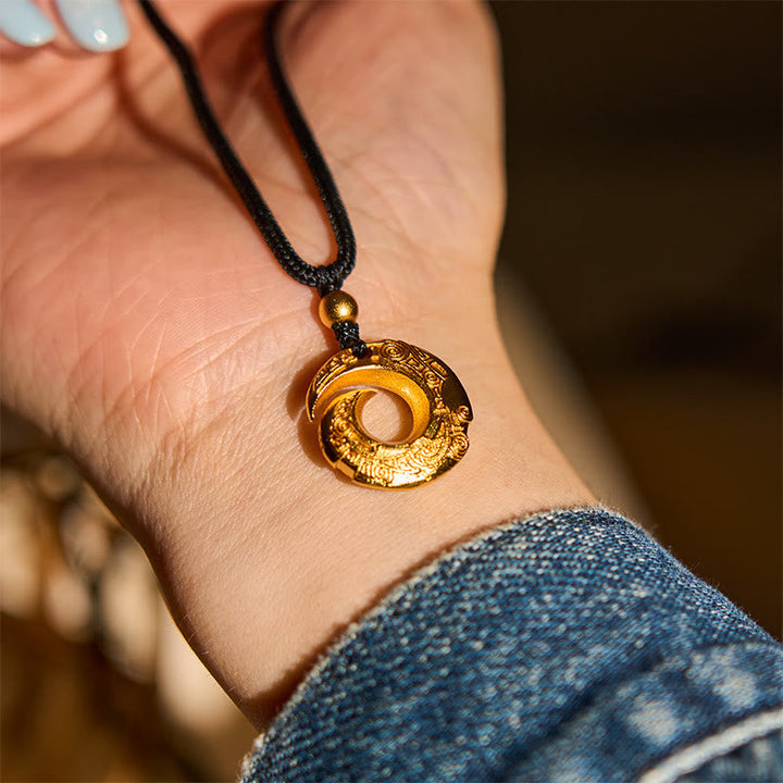 Vergoldete Messing Kette Frieden Spiralmuster Anhänger Handgelenk getragen