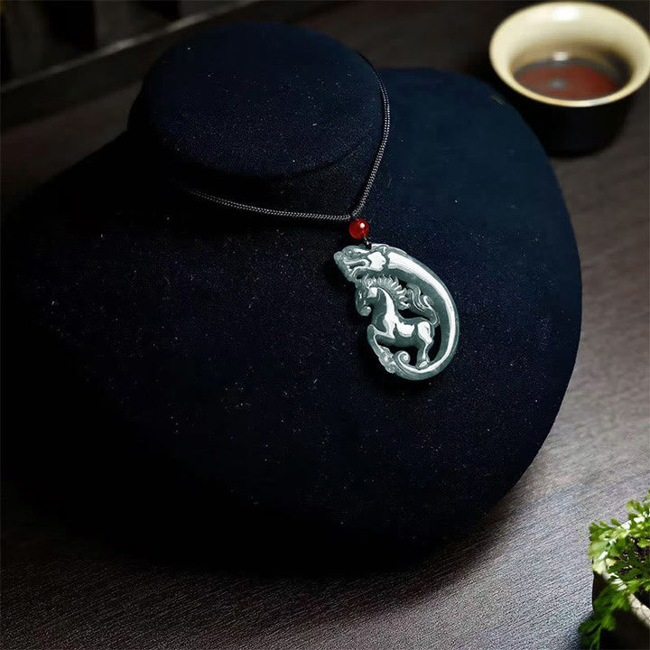Jade Drachen Kette Anhänger grüner Naturstein Yin-Yang Halskette