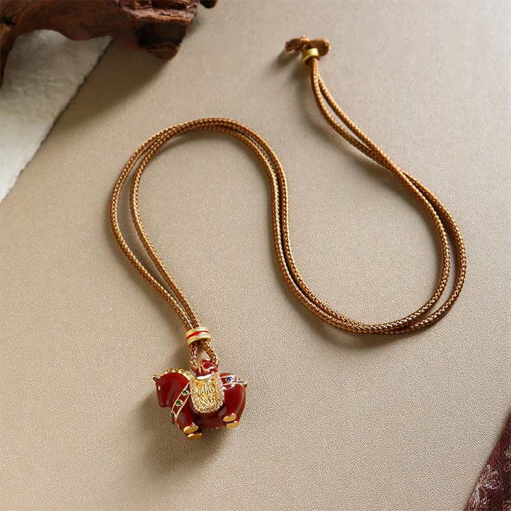 Kupfer Kette Pferd Balance Anhänger rot Edelstein Schmuck elegant