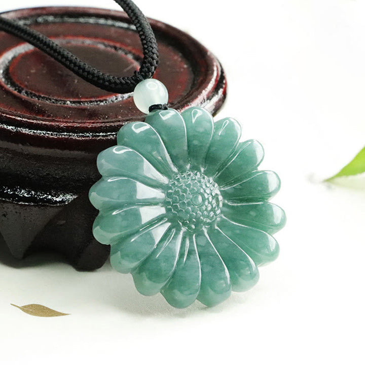 Jadeit Sonnenblume Kette Anhänger grüner Naturstein schwarzes Lederband
