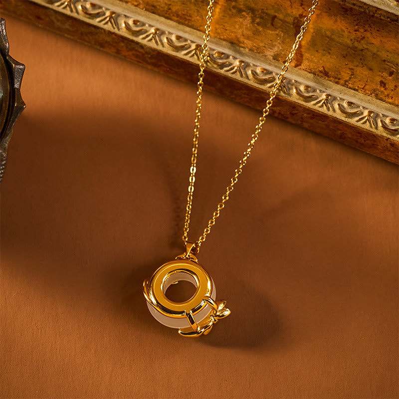 Goldene Kette Lotus Schließe Frieden mit rundem Anhänger elegant