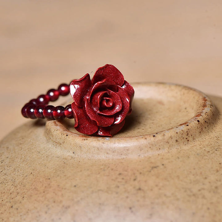 Roter Ring Zinnober Rose Granat mit Perlen elegantes Schmuckdesign