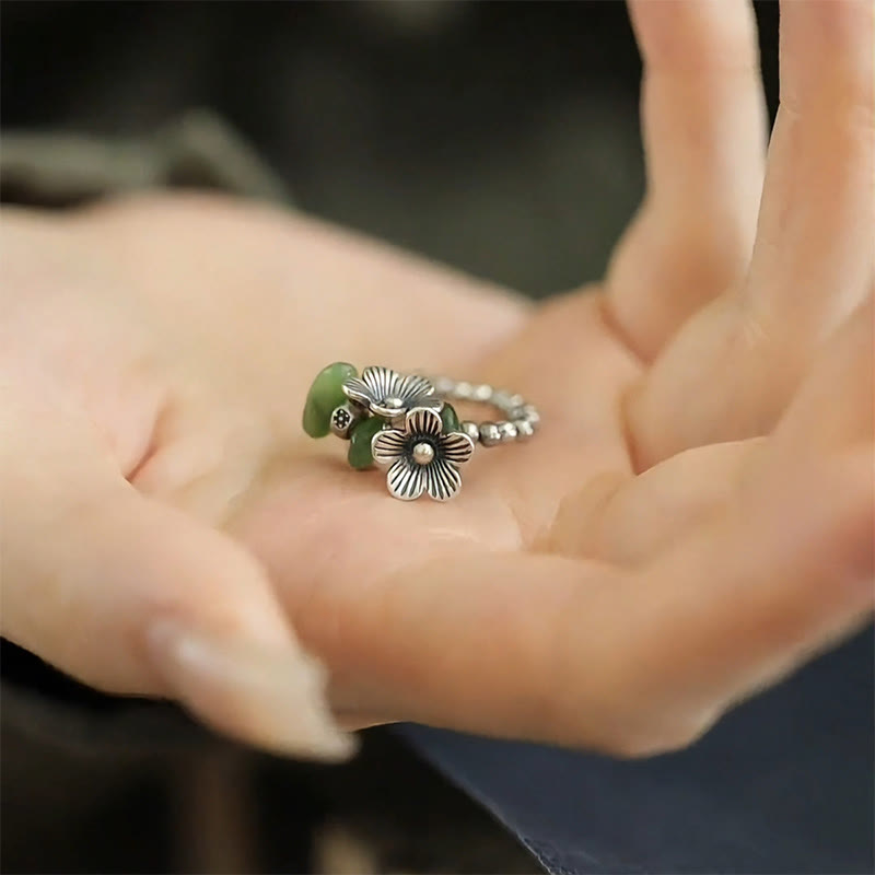 Ring aus Kupfer mit Blumenmuster grüne Steine Glück Feng Shui