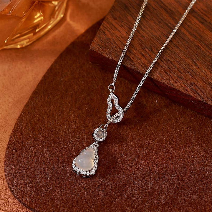 Chalcedon Kette Doppelkürbis Anhänger silbern eleganter Naturstein Schmuck