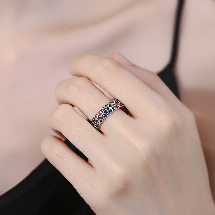 Kupfer Ring Pflaumenblüte Motiv getragen elegant Heilung Glück Schutz