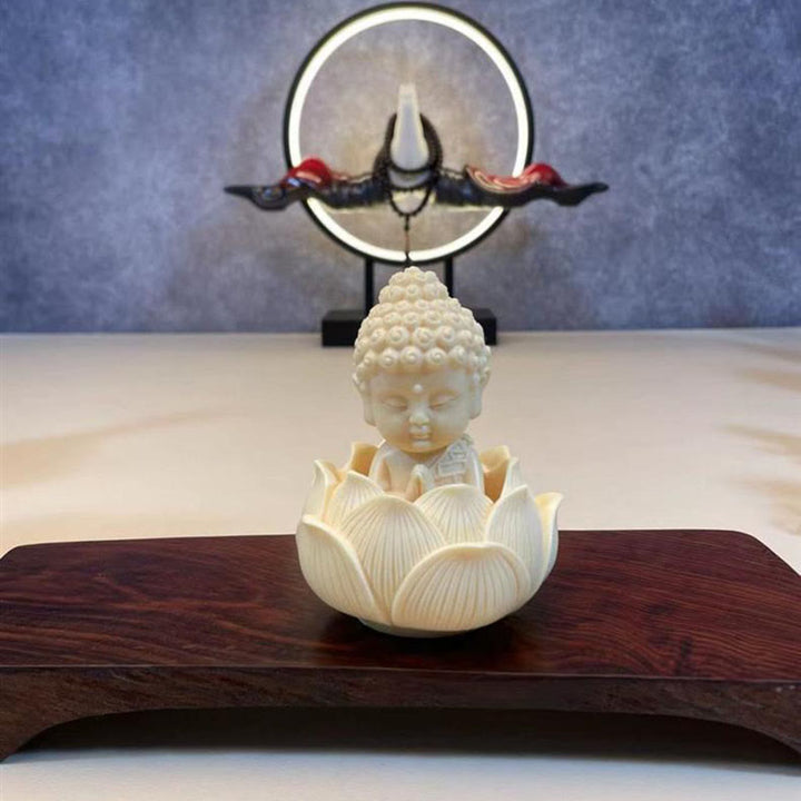 Kwan Yin Avalokitesvara Statue