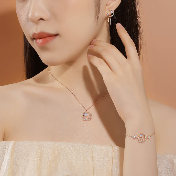 Ohrringe Mondstein Mond & Blume Roségold getragen Boho Schmuck Set spirituell