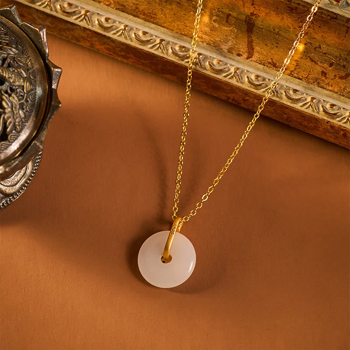 Bambusstein Kette mit weißer Buddha Schließe Frieden Anhänger Goldkette