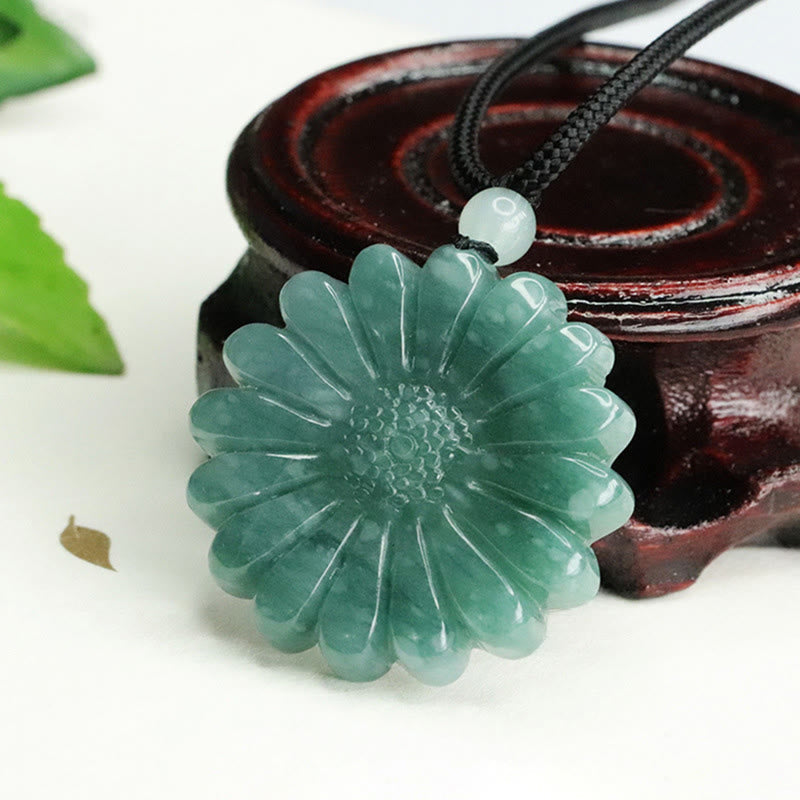 Grüne Jadeit Sonnenblume Kette – Fülle und Harmonie Naturstein Anhänger