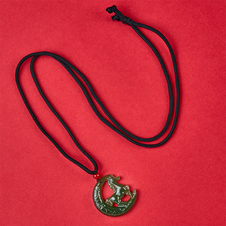 Grüne Jade Kette Pferd Chinesischer Zodiak Anhänger für Glück