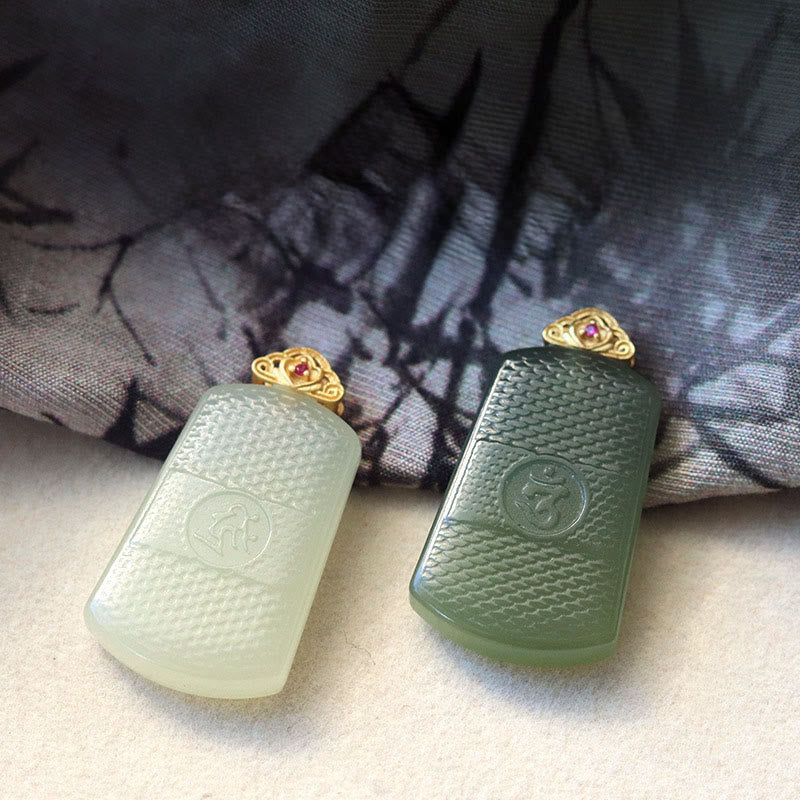 Hetian Jade Om Symbol Anhänger Wohlstand zwei grüne Jade Kette