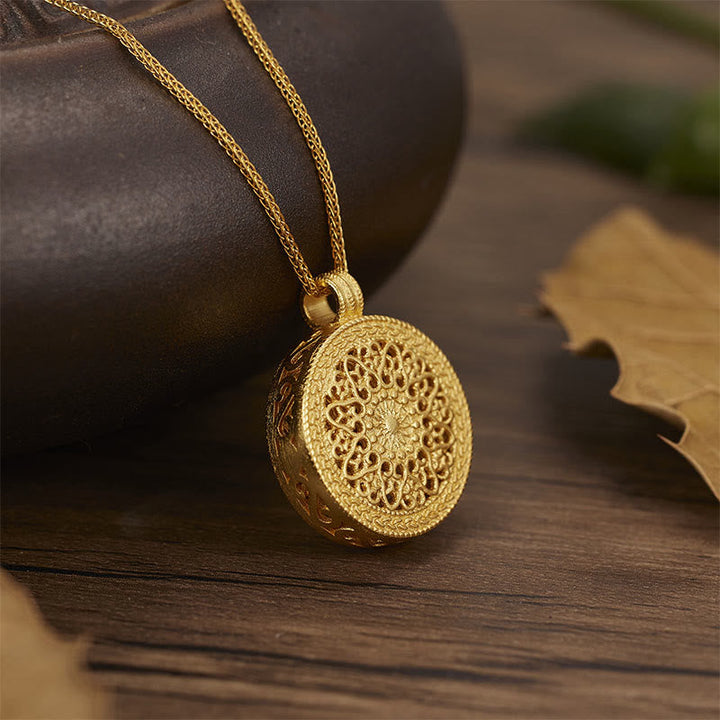 Goldfarbene Sterlingsilber Kette mit Luo Pan Anhänger Acht Schätze Segen