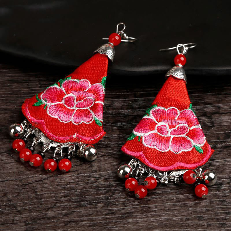 Ohrringe Stickerei Blume Harmonie rote Boho Ohrhänger Perlen Quasten spirituell