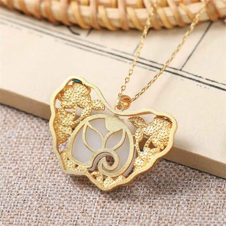 Goldene Kette mit feinem Lotus Anhänger eleganter Naturstein Schmuck