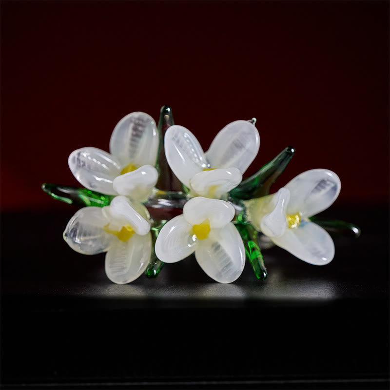 Ring Liuli Birnblüte – Weisheit weiße Blüten grüne Stiele eleganter Schmuck