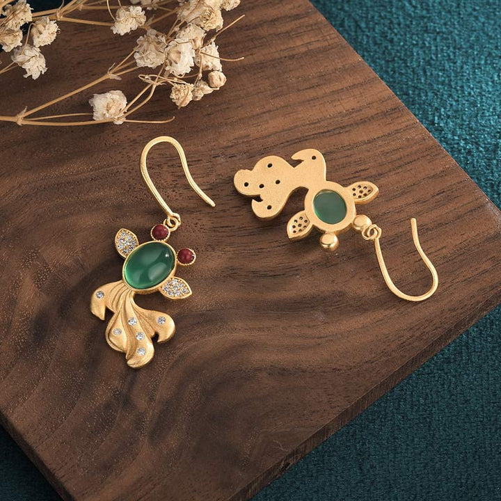 Ohrringe Jade Koi gold grün Boho Schmuck spirituell Ohrhänger Holz