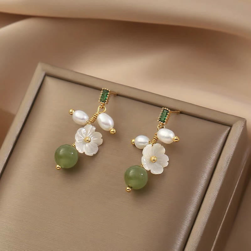 Ohrringe Hetian Jade Perle Blume