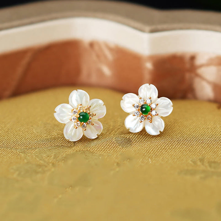 Ohrringe Tridacna Jade Blume