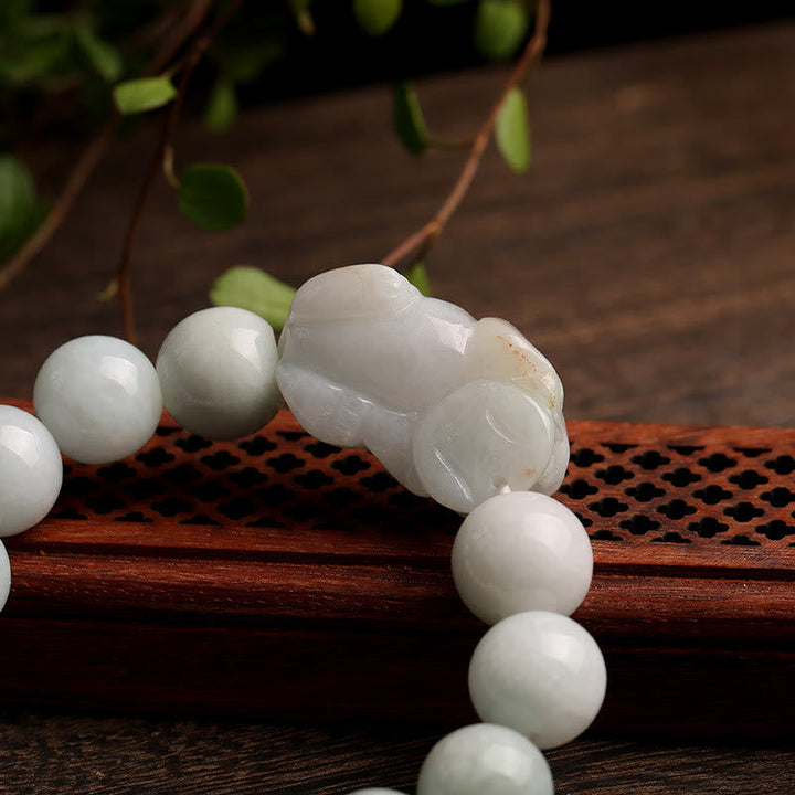 Jade Pixiu Armband mit weißen Perlen Fengshui Glück Wohlstand Energie
