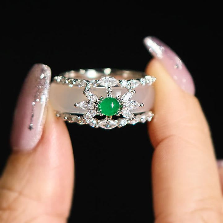 Grüner Chalcedon Ring Blume Design Zirkon Positivität Energie Schutz