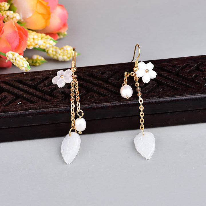 Ohrringe Perle Blume Blätter weiß gold Boho Schmuck spirituell Ohrhänger