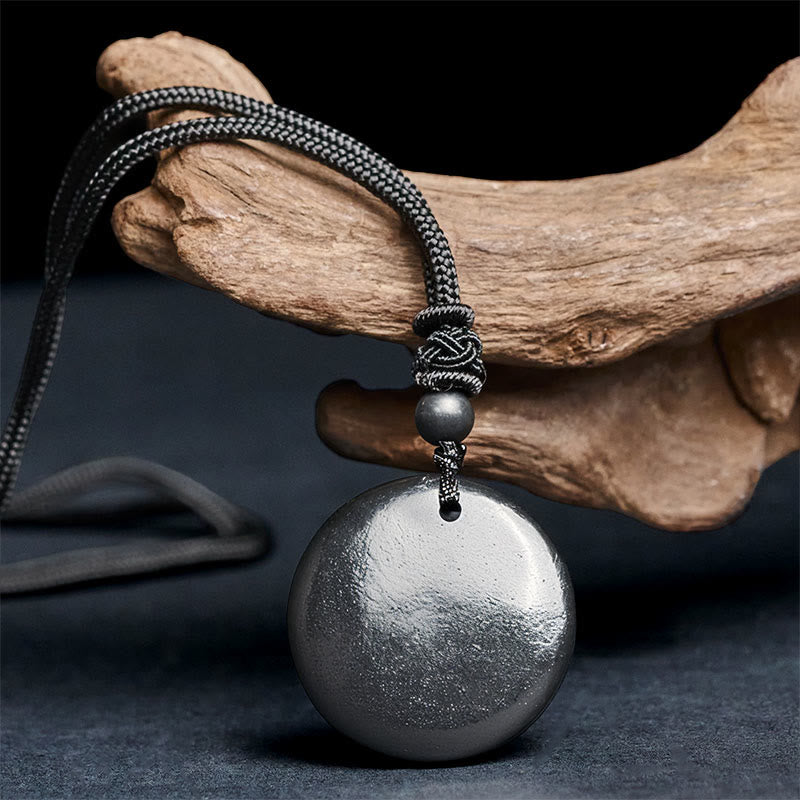 Glänzender Shungit Anhänger Kette geometrisches Muster schwarzes Geflecht