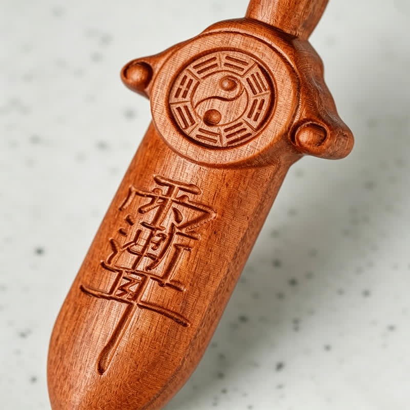 Schlüsselanhänger Jujube-Holz Yin Yang Schwert Bagua chinesische Schriftzeichen spirituell