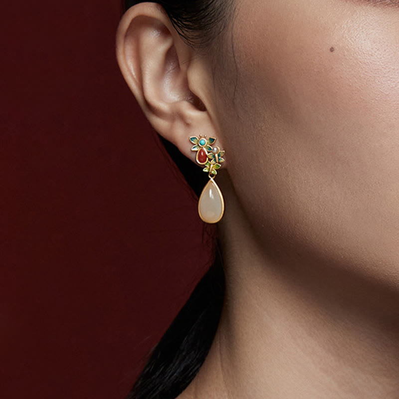 Ohrringe Jade Achat Schmetterling getragen elegant Boho Schmuck spirituell Ohrhänger