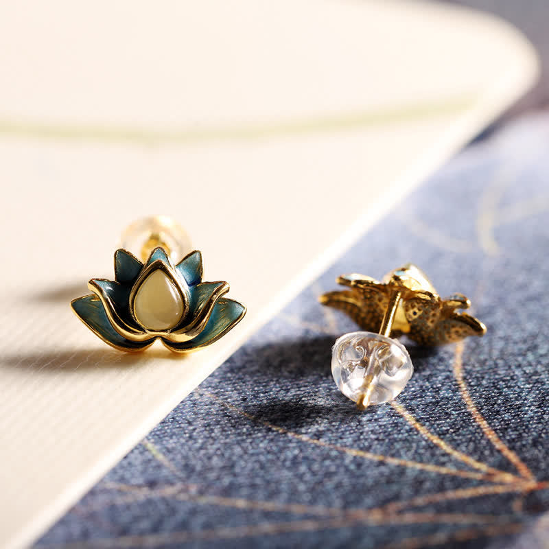 Ohrringe Hetian-Jade Lotus – Erfolg goldfarben emailliert Boho Schmuck spirituell Ohrstecker
