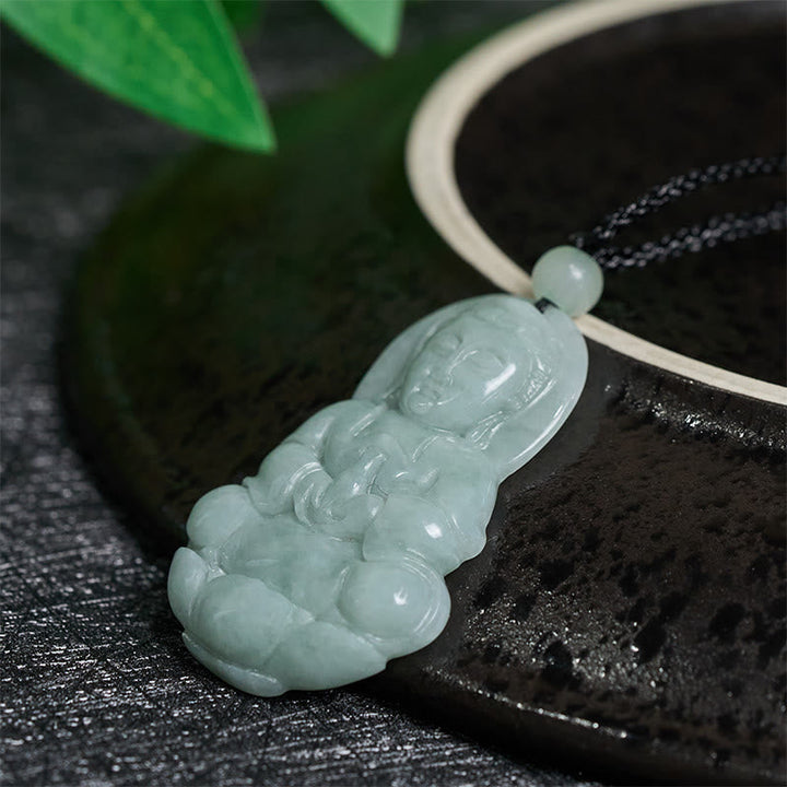 Grüne Jade Anhänger Kette Buddha Figur Naturstein Harmonie
