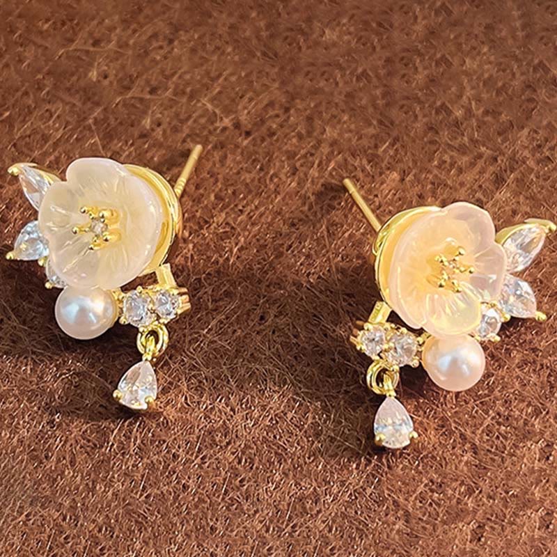 Ohrringe Kupfer Weiße Rose Zirkonia Perle Blüte zarter Boho Schmuck