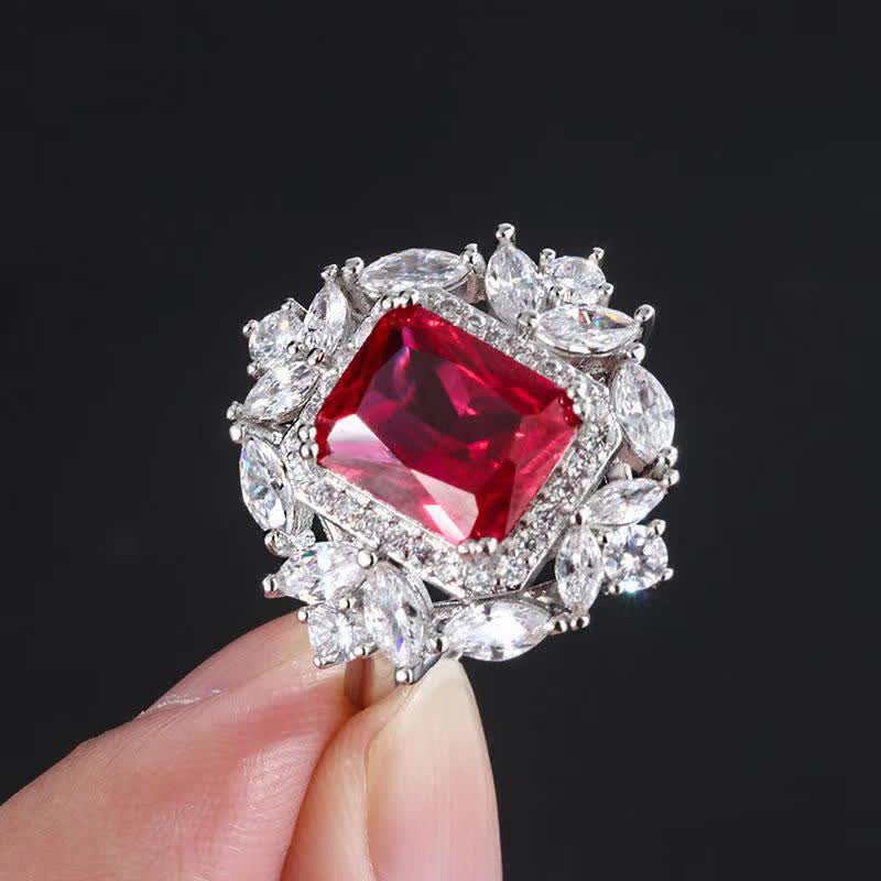 Ring Rubin Korund Silber Zirkonia getragen Statement Schmuck spirituell