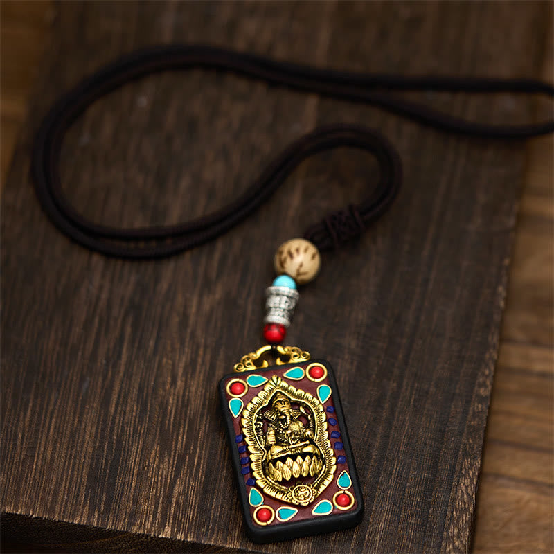 Tibetische Kette Ebenholz Ganesha Anhänger mit Türkissteinen und schwarzer Naturstein