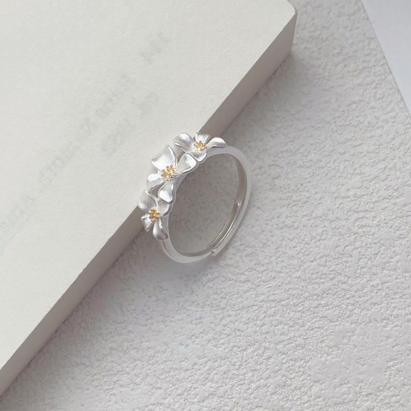 Ring 925 Silber Gardenie – Schutz mit zarten weißen Blüten elegant
