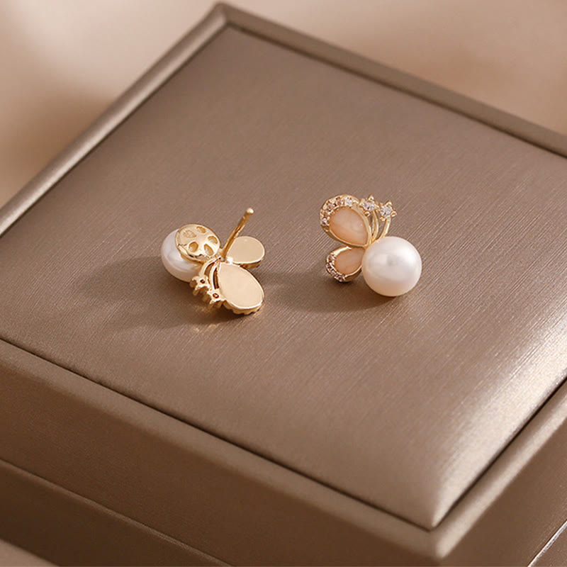 Ohrringe Perle Schmetterling Liebe Freiheit goldene Ohrstecker eleganter Schmuck